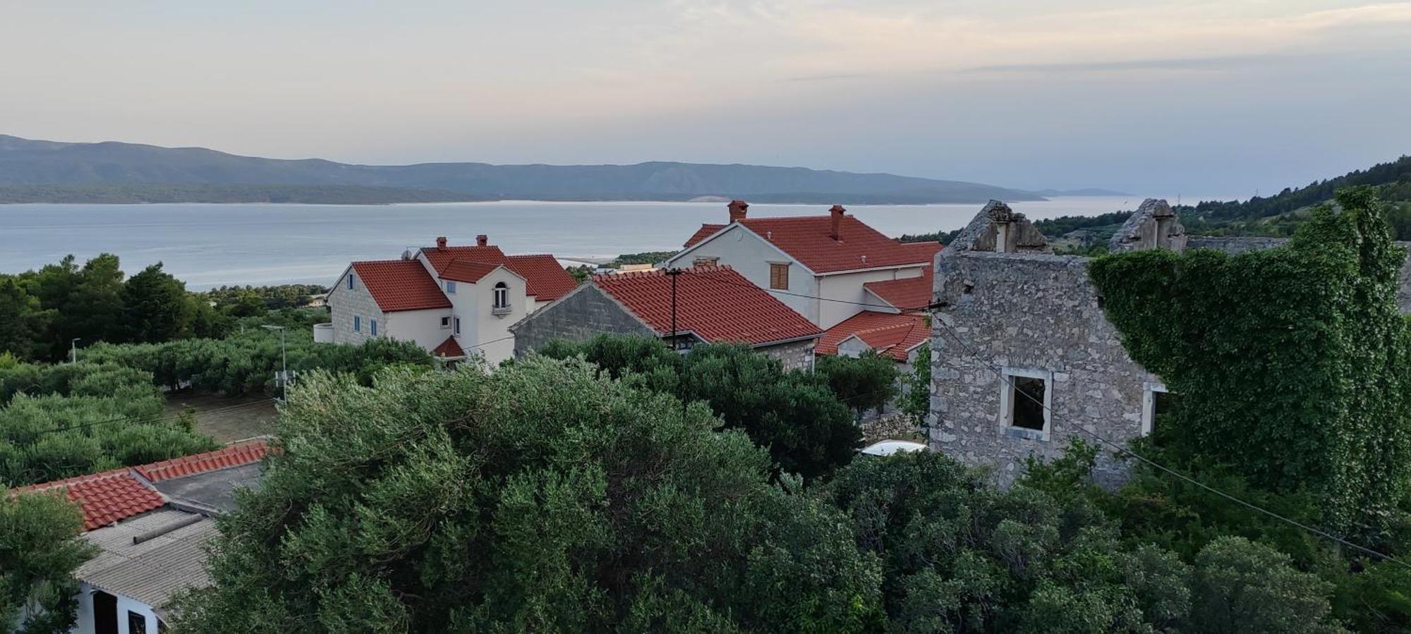 Apartman Bernardica Bol Buitenkant foto