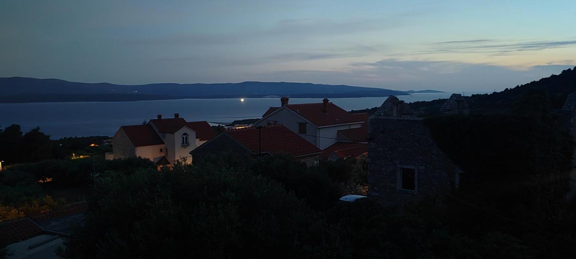 Apartman Bernardica Bol Buitenkant foto