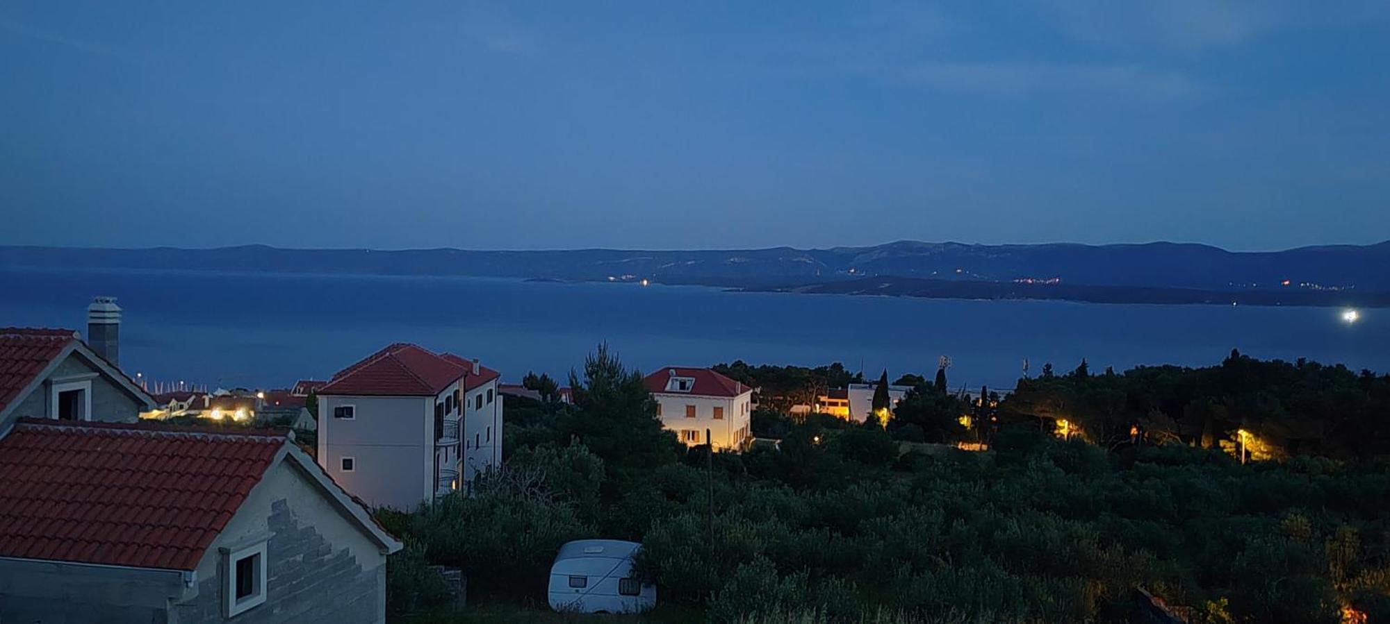 Apartman Bernardica Bol Buitenkant foto