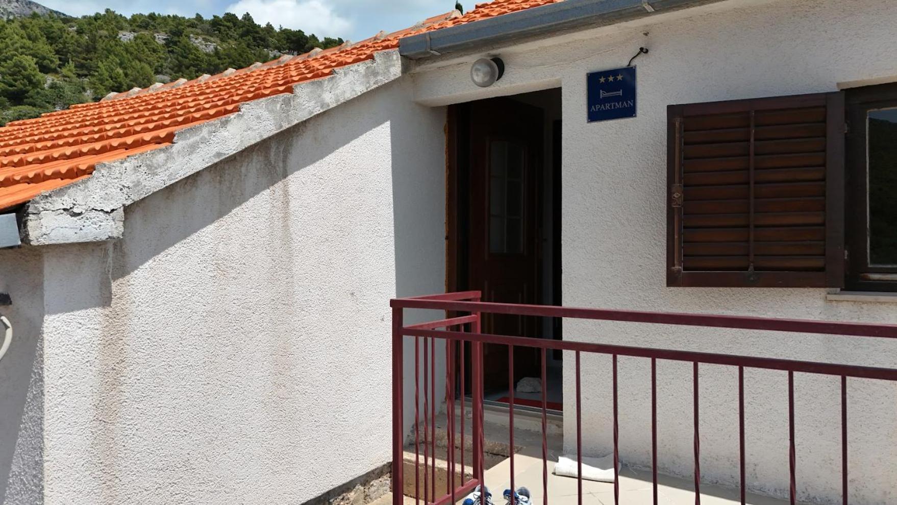 Apartman Bernardica Bol Buitenkant foto